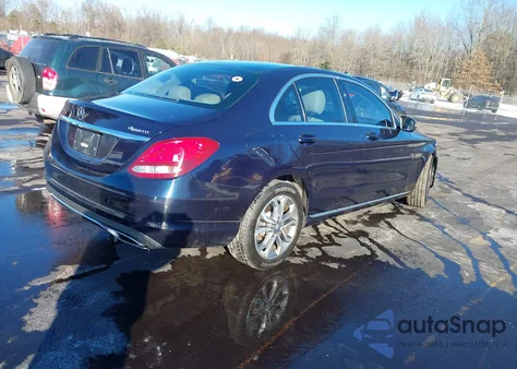 2016 Mercedes-Benz C 300 4Matic из США, поврежденный, VIN WDDWF4KB3GR142465